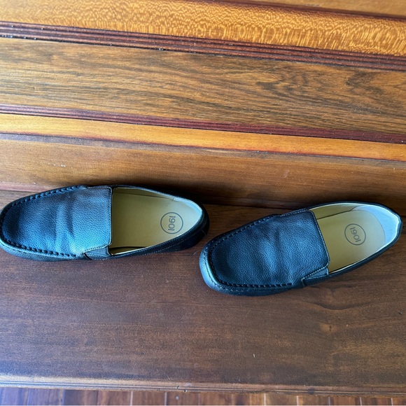 Loafer Size 4 - Runs Large - Picture 3 of 10